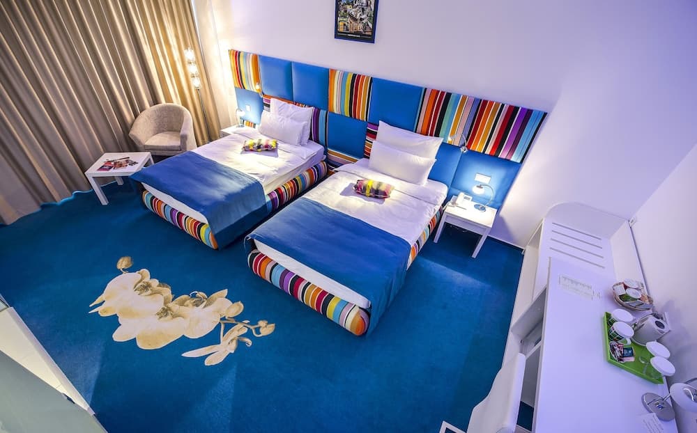 Marshal Garden Hotel