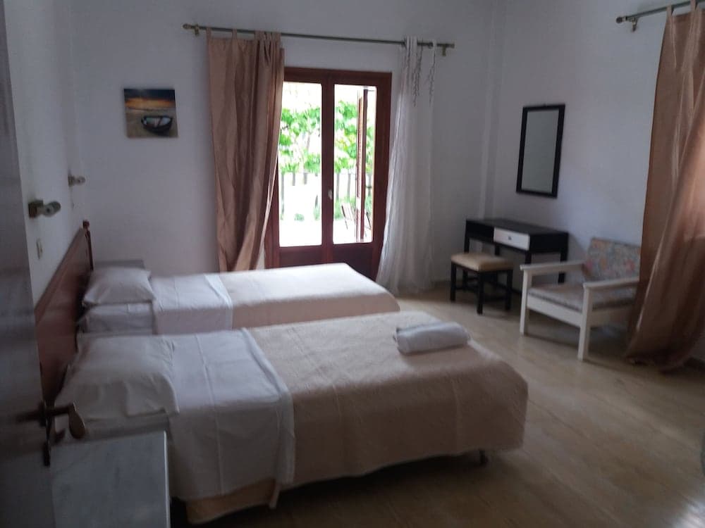 Harry's Bar & Apartments