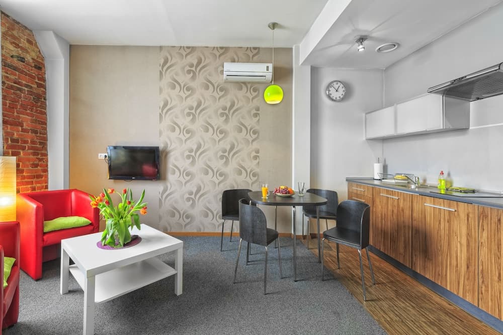 Aparts Bed & Breakfast