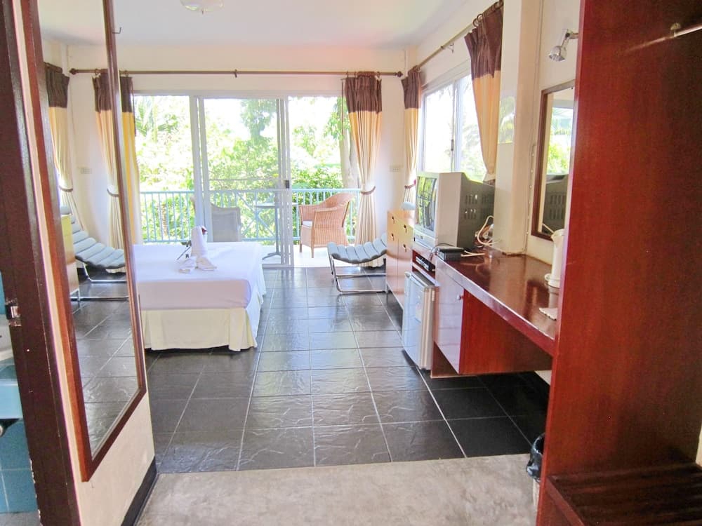 Thaniza Beachfront Resort