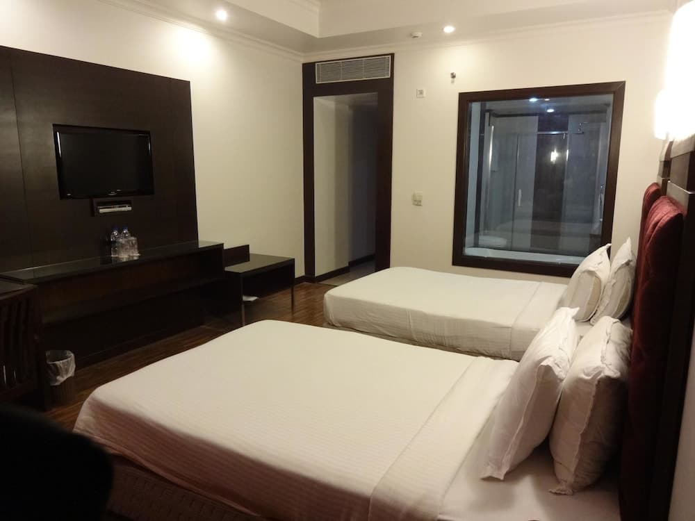 The Hotel Hindusthan International