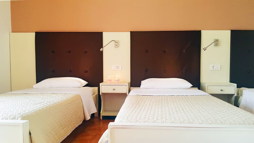 Paradosi Rooms & Apartments