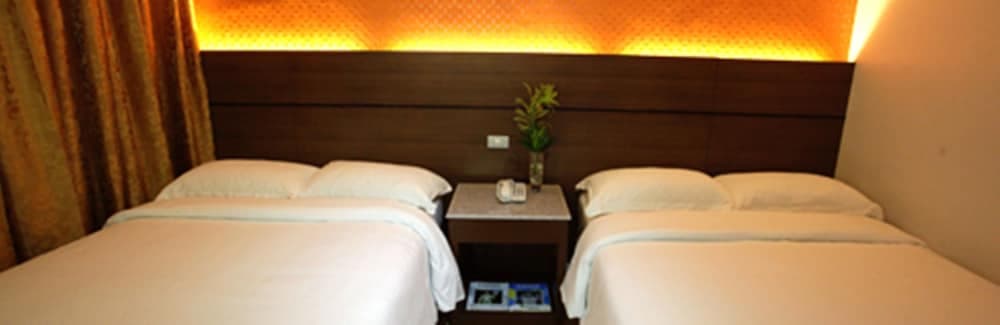 The Royal Mandaya Hotel