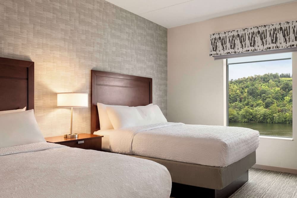 Hampton Inn & Suites Pittsburgh/Waterfront-West Homestead