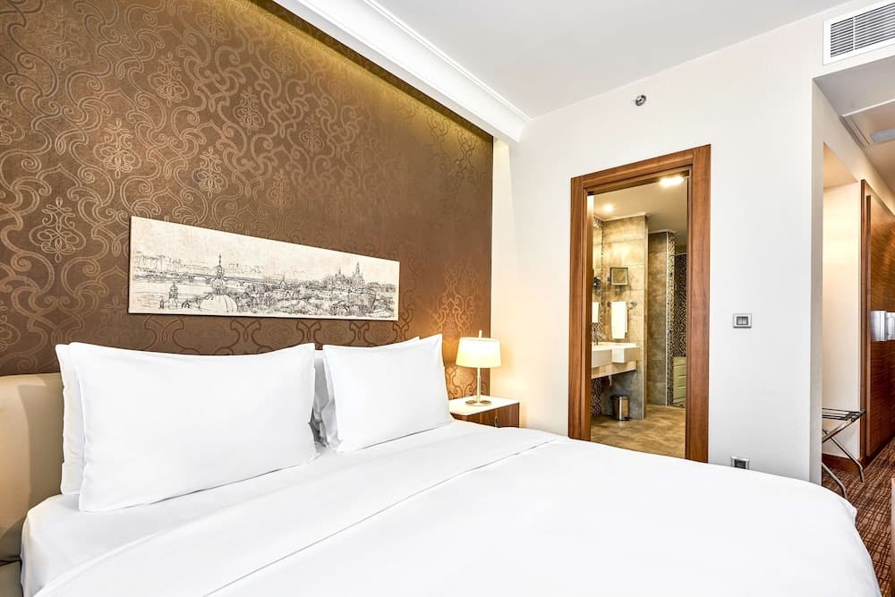 Radisson Blu Hotel, Kyiv Podil City Centre