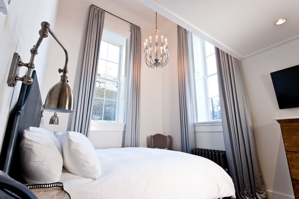 Washington School House