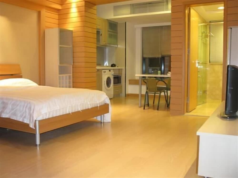 Private-enjoyed home HuiFeng Apartment Hotel