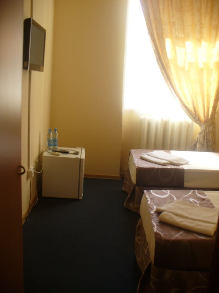 Victoria Palace Hotel