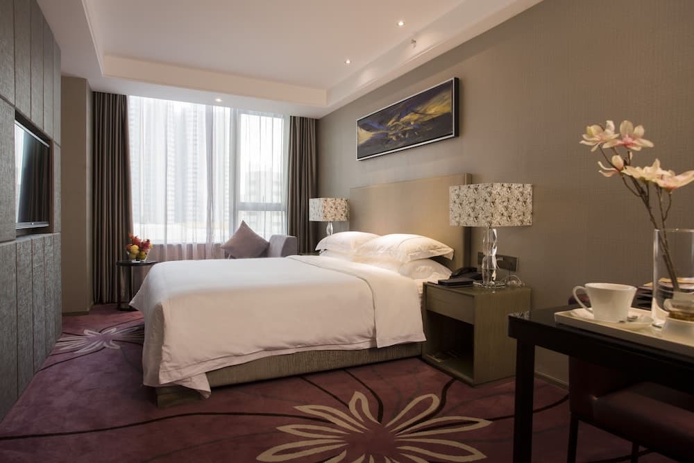 La Perle International Hotel - Free shuttle between hotel and Exhibition Center during Canton Fair & Exhibitor registration Counter