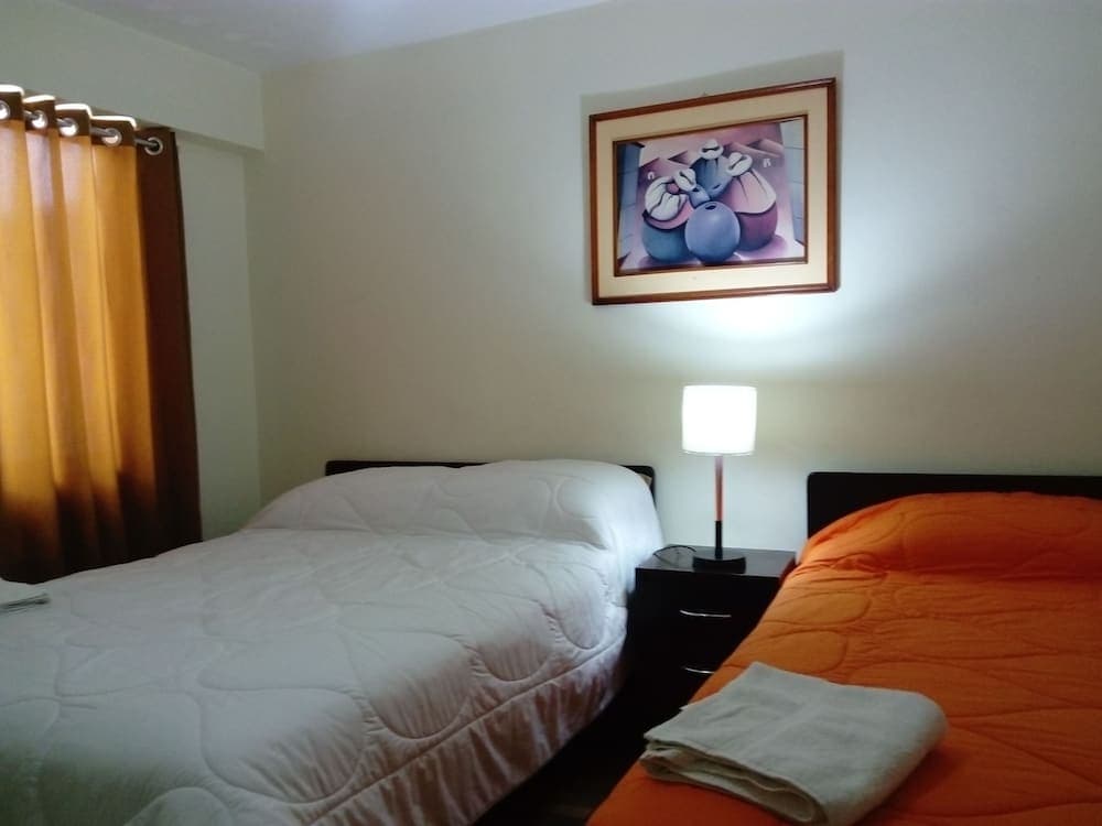 Hospedaje Keros Bed & Breakfast