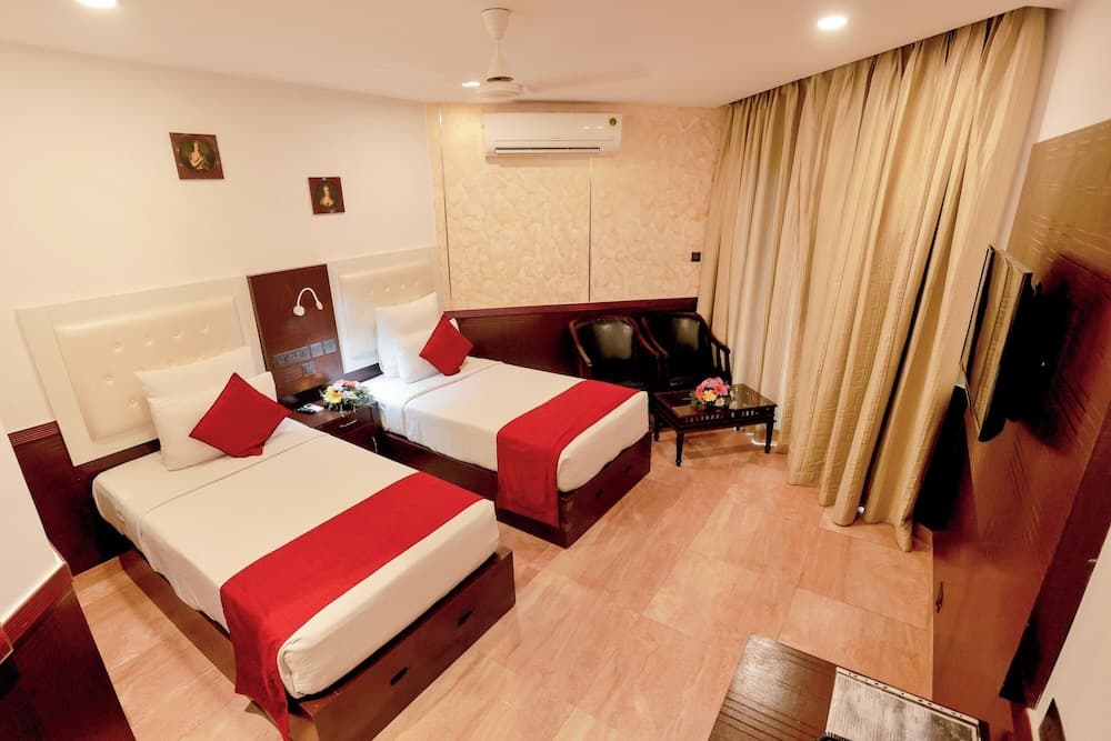 Renai Blue Waters Cherai