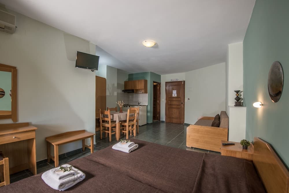 Mirtilos Studios & Apartments