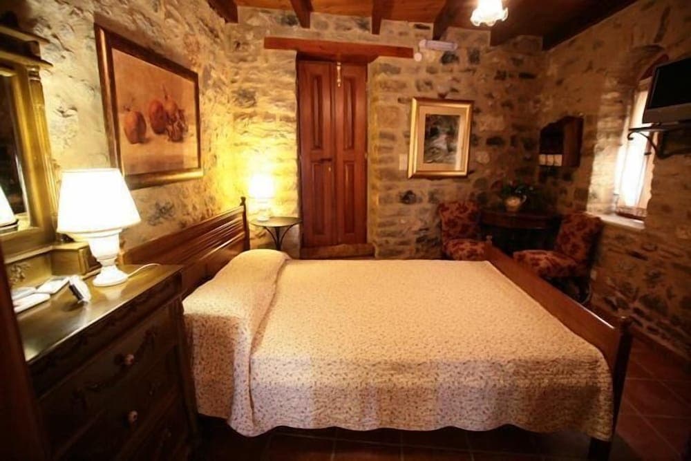 Dorovinis Country Houses