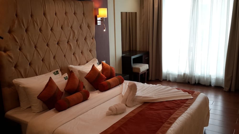 Best Western Plus Meridian Hotel