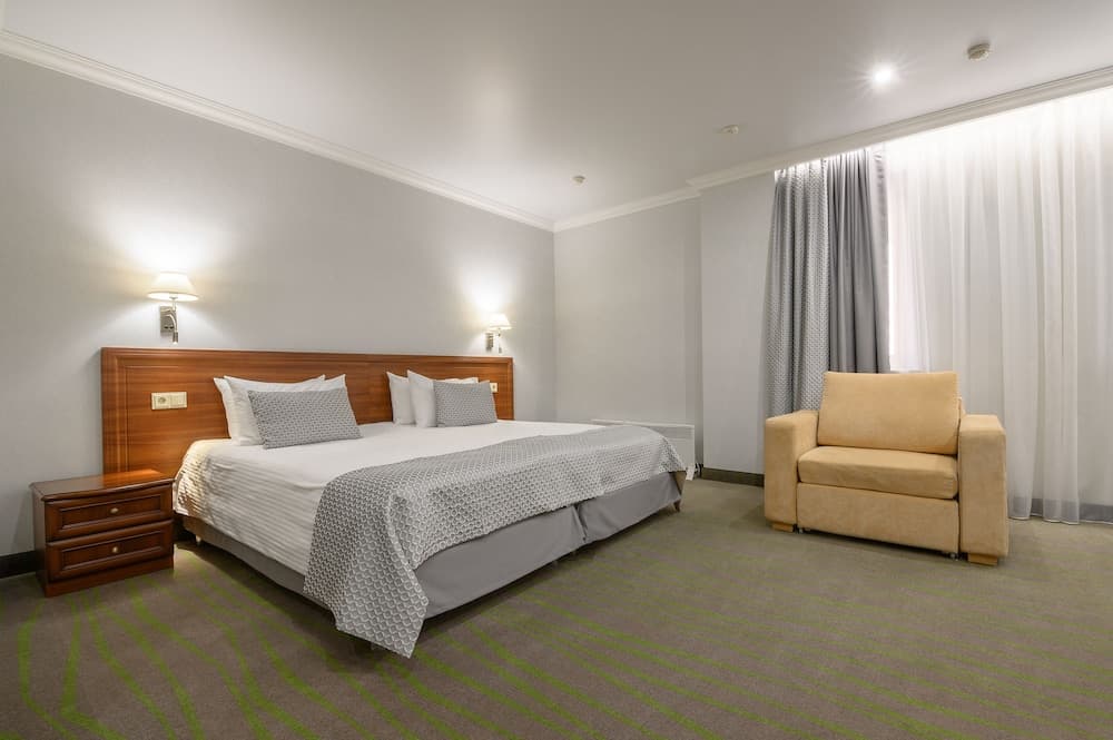 Platan Yuzhniy Hotel