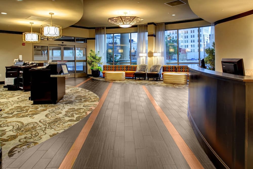 Hampton Inn & Suites Baton Rouge Downtown