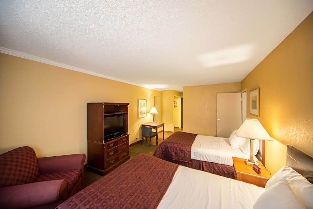 Suburban Studios Fort Wayne