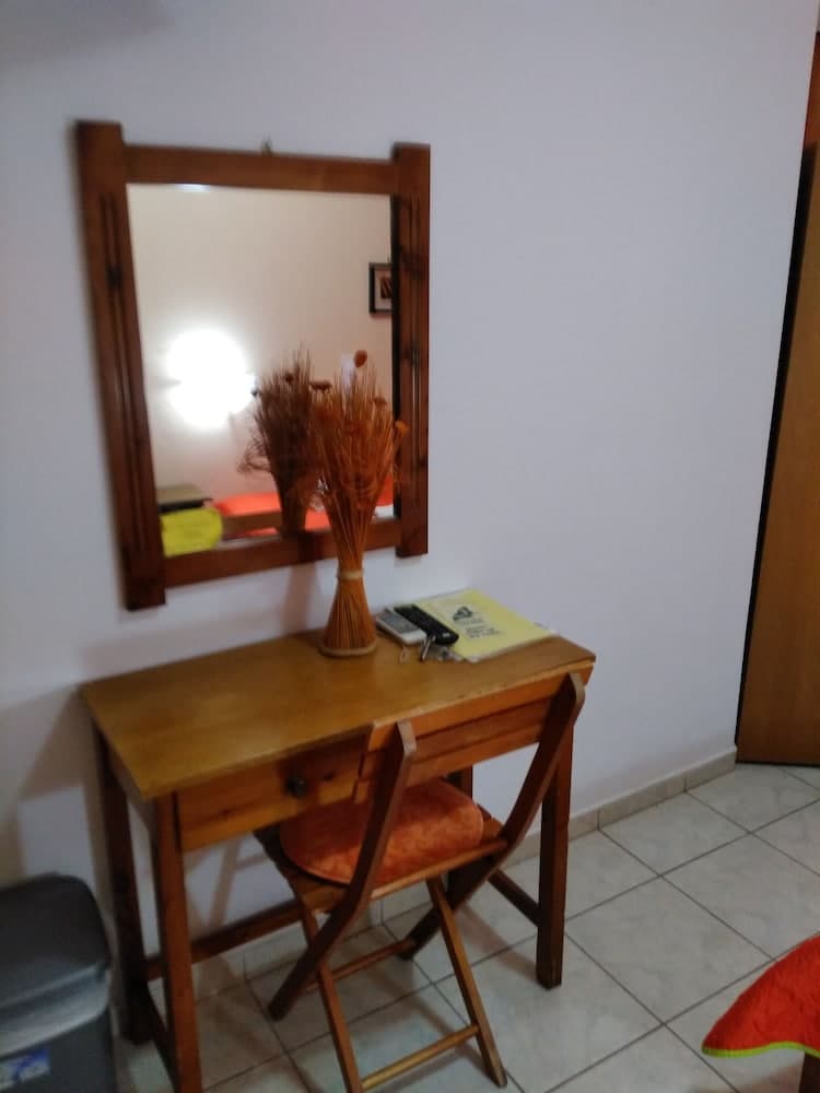 Smaragdi Rooms for Rent