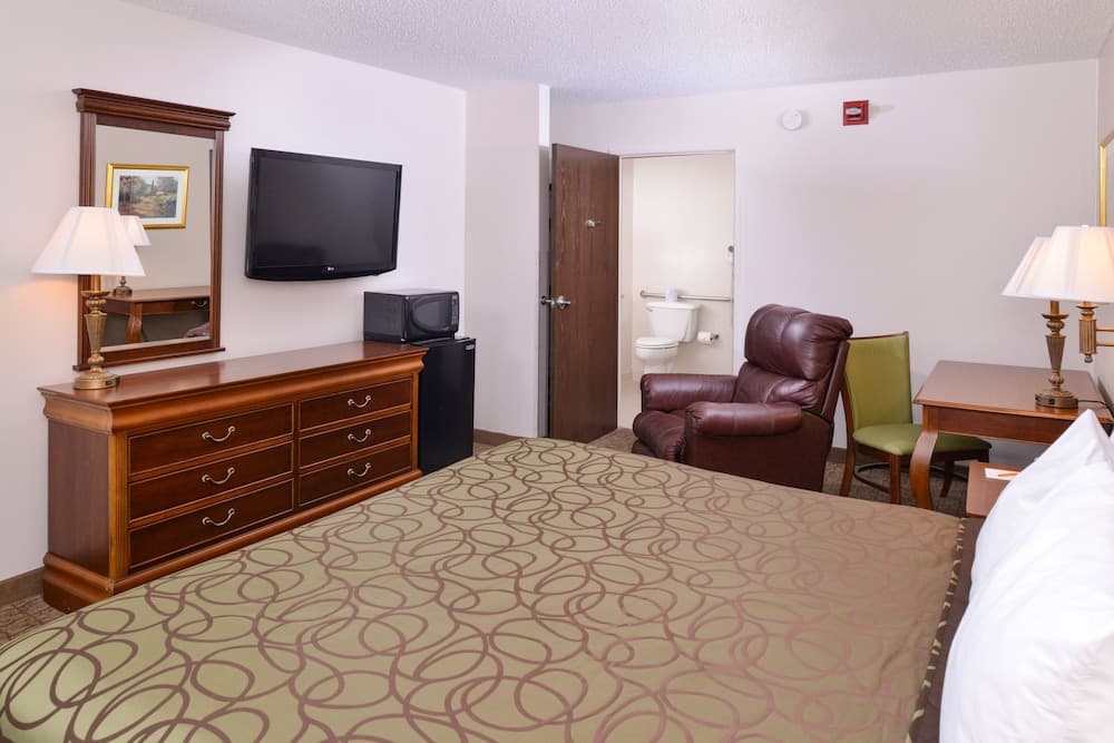 Briarwood Inn Of Geneva