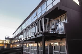 Southwark Hotel & Apartments