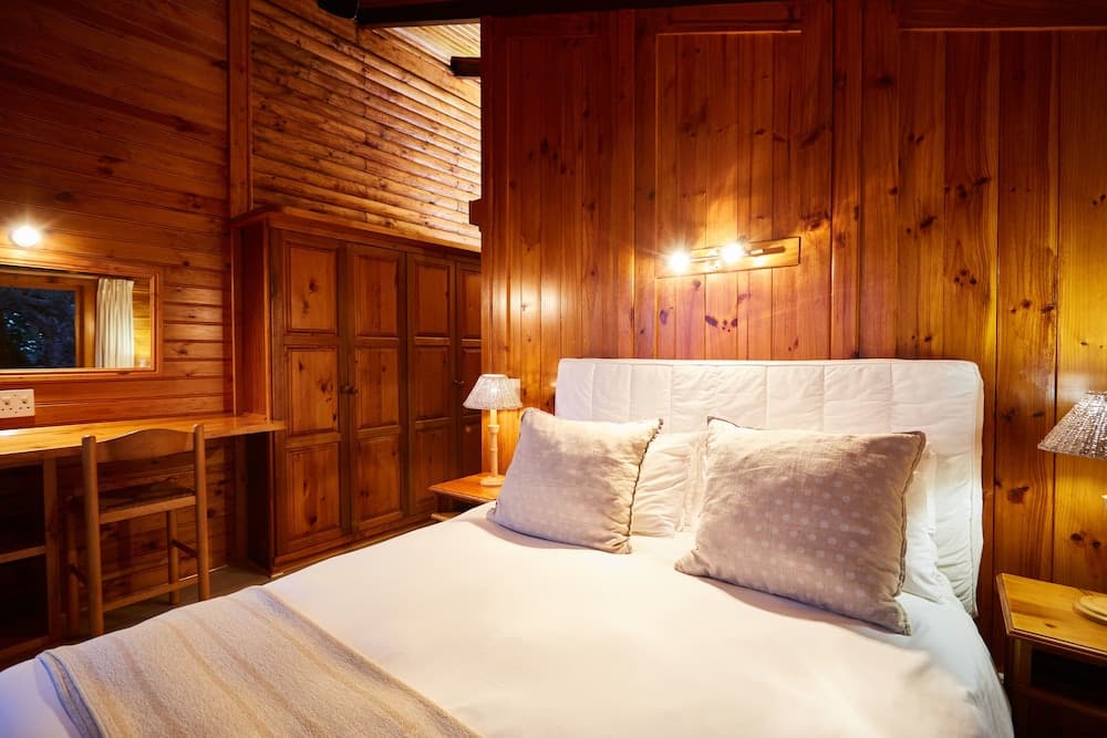 Under Milkwood Resort