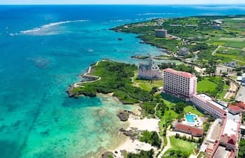 Hotel Breezebay Marina