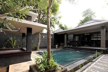 Gino Feruci Villa Lovina