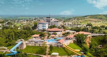 Hillary Nature Resort Spa