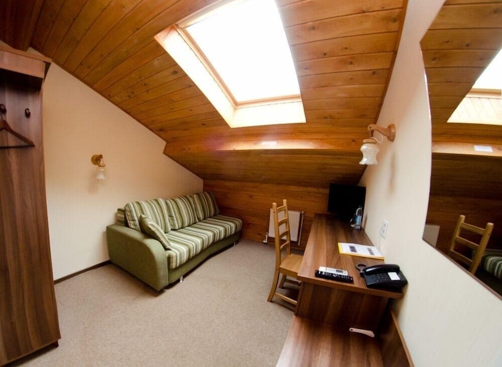 Alesha Popovich Dvor