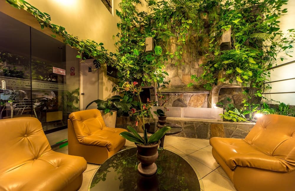 Casa Fanning Apart Hotel