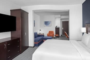 Courtyard by Marriott Cleveland University Circle