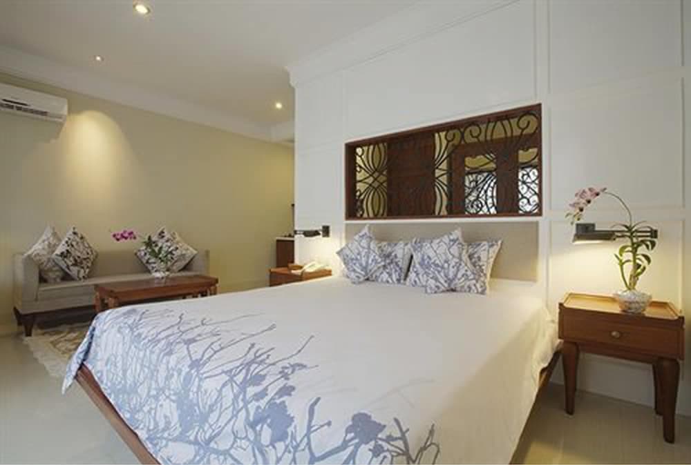 Seminyak Lagoon All Suites Hotel