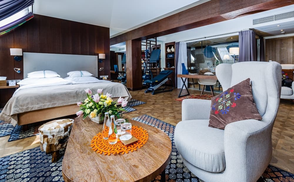 Bristol Tradition and Luxury