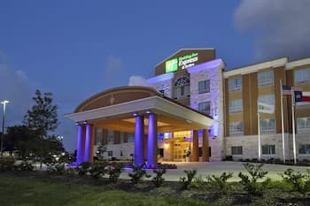 Holiday Inn Express & Suites Houston East - Baytown, an IHG Hotel