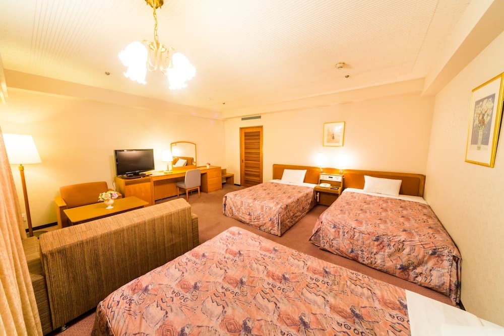 The Crown Palais New Hankyu Kochi