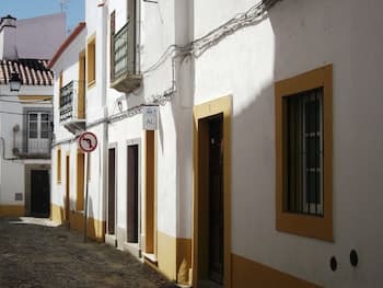 Old Evora Hostel