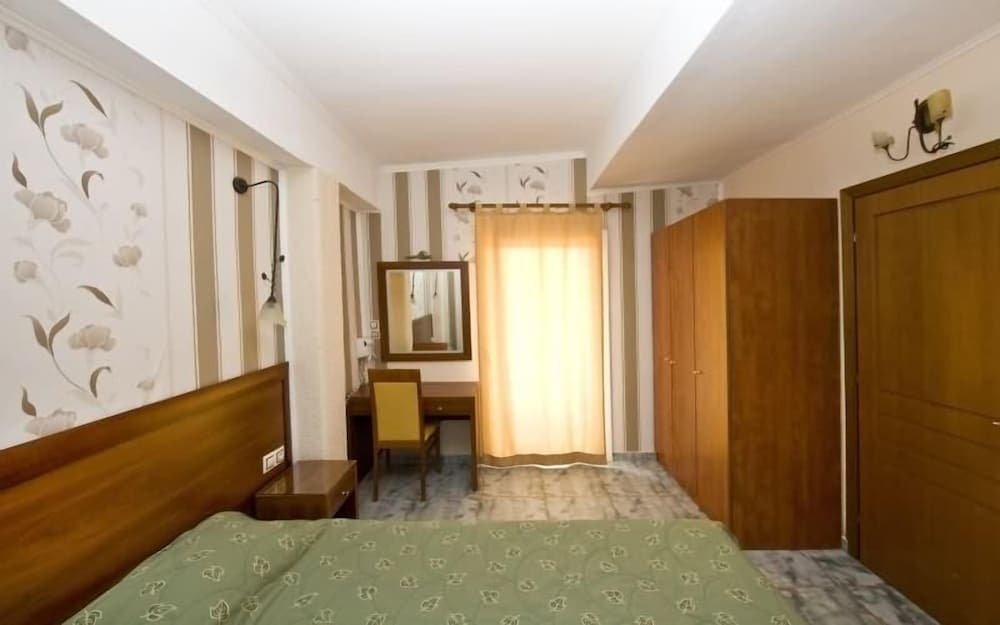 Kelyfos Hotel Bungalows and Suites