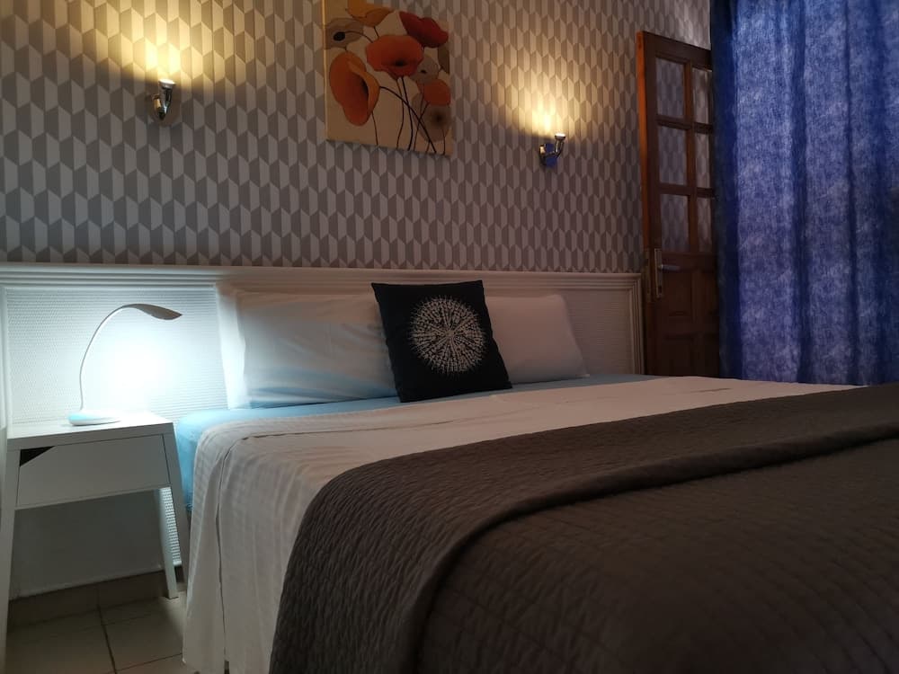 Rainbow Golf Gay Men-only Resort