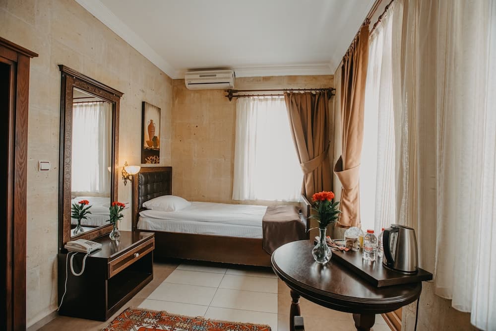 Royal Stone Houses - Goreme