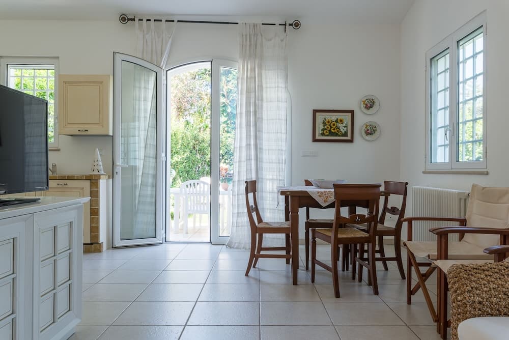 Villa con giardino a Rosa Marina