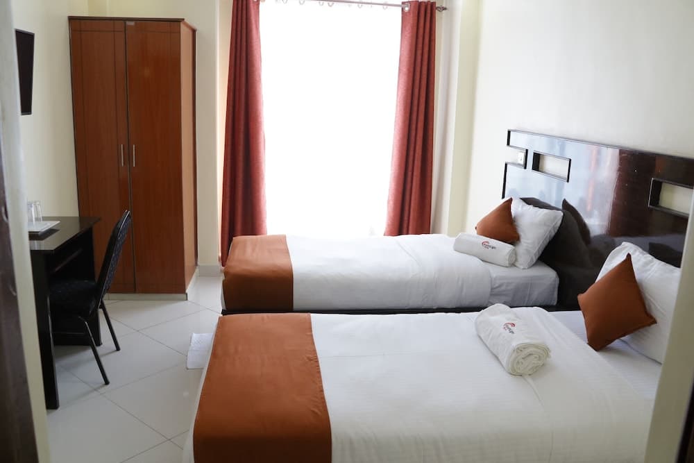 Claire De Lune Moonlight Hotel