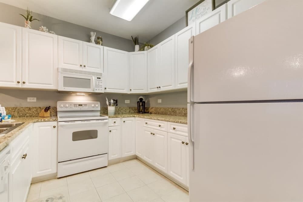 World Tour Golf Links Condos by Escape