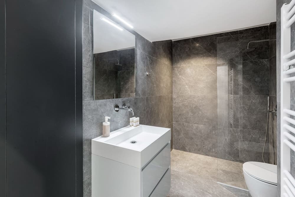 Winsome 3 Bedroom City Apartment