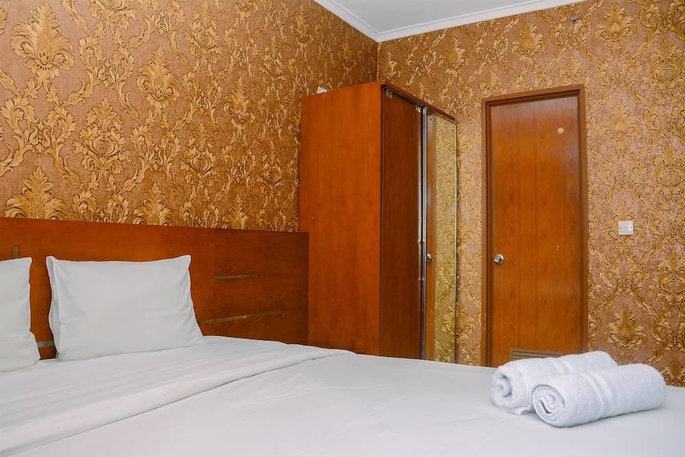 Fully Furnished and Spacious 2BR Maple Park Apartment