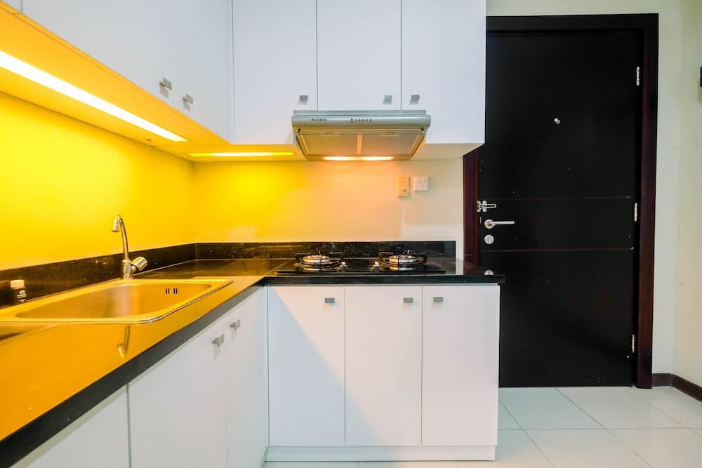 Spacious and Comfy 2BR Nifarro Park Apartment