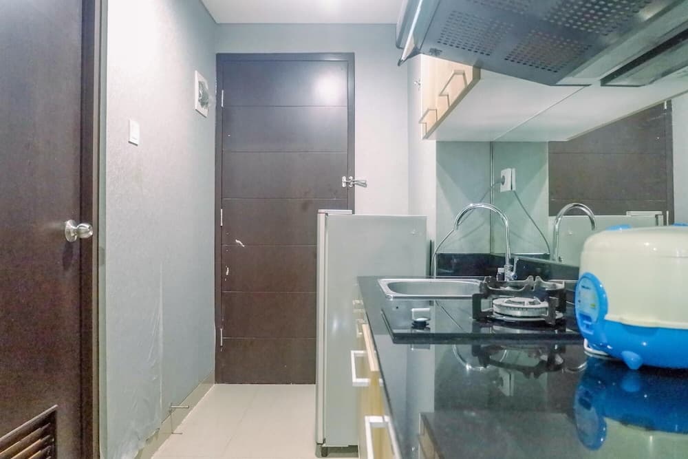 Cozy Living Studio Room Apartment at Tamansari Papilio
