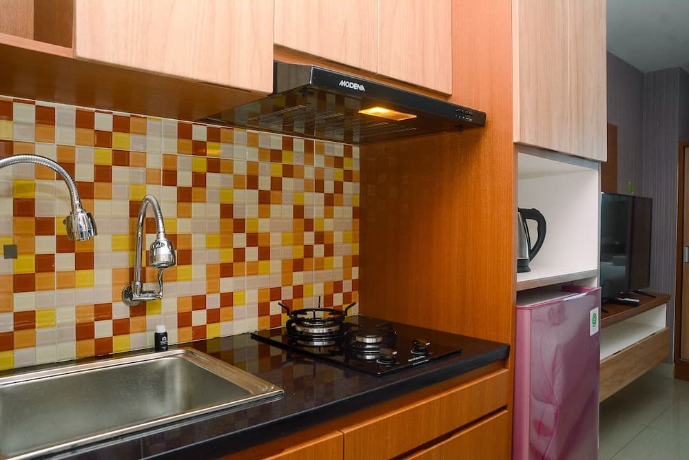 Comfortable Studio Grand Kamala Lagoon Apartment