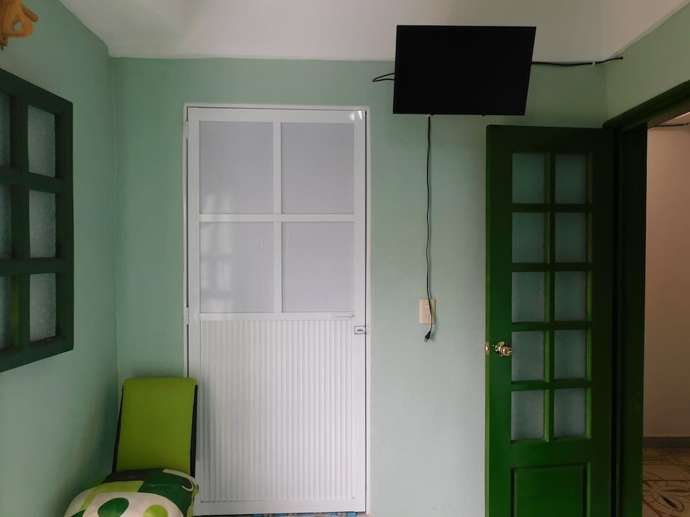 María Bonita by Rotamundos