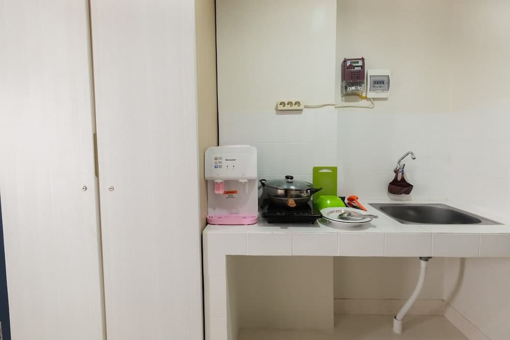 Cozy Studio with City View at Elvis Tower Apartment