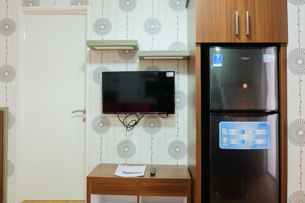 City View 2BR Apartment Bassura City near Shopping Mall